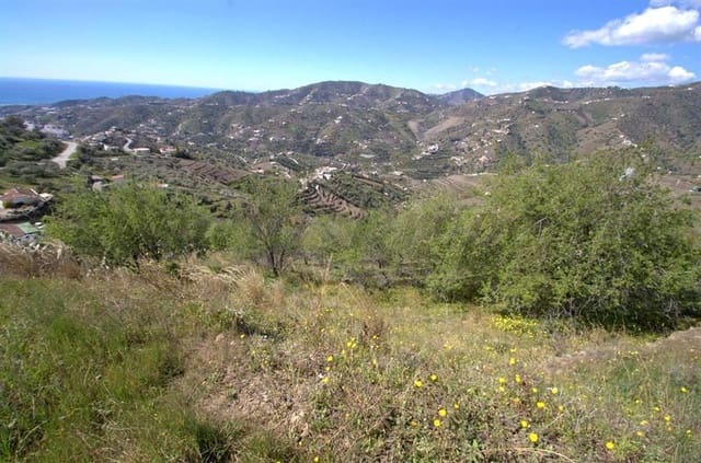 Grunde uden byggetilladelser til salg i Torrox Pueblo, Torrox - € 30.000 (Ref: 10076018)