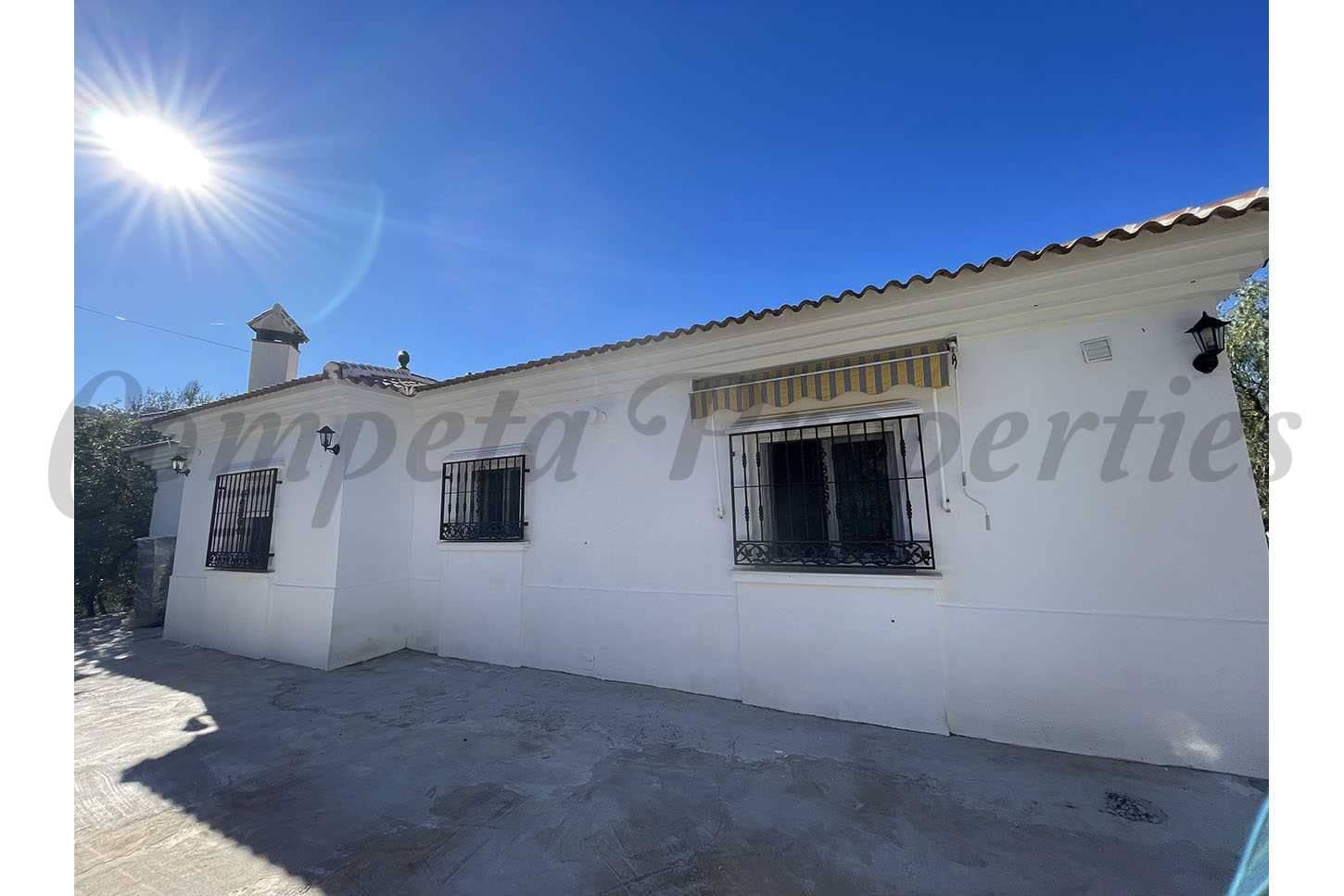 4 bedroom Finca/Country House for sale in Competa with garage - € 355,000 (Ref: 10076019)