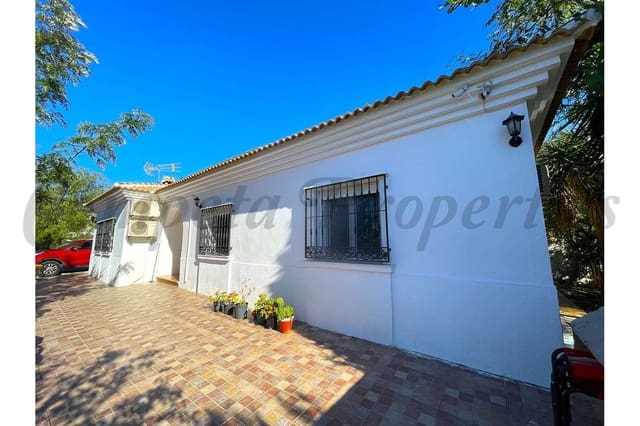 4 bedroom Finca/Country House for sale in Cómpeta with garage - € 355,000 (Ref: 10076019)