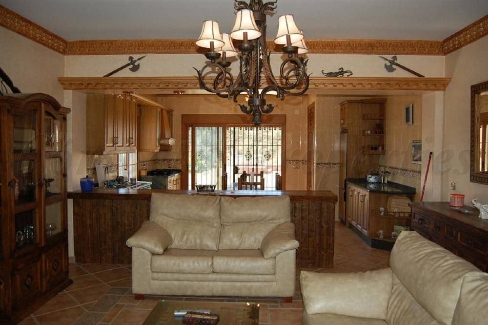 4 sypialnia Finka/Dom wiejski na sprzedaż w Sedella z basenem garażem - 505 000 € (Ref: 10076026)