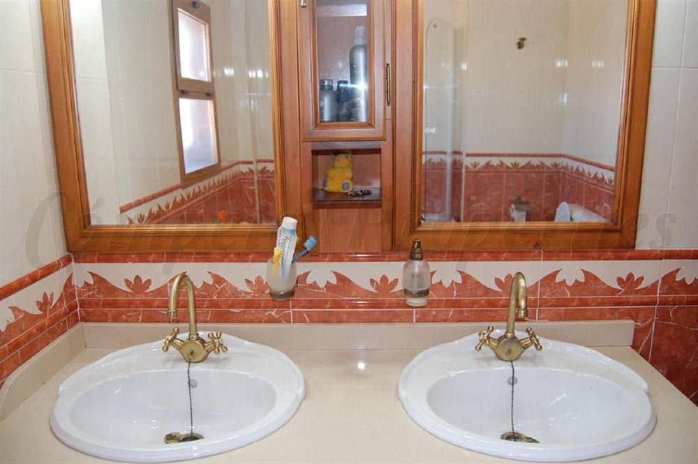 4 sypialnia Finka/Dom wiejski na sprzedaż w Sedella z basenem garażem - 505 000 € (Ref: 10076026)
