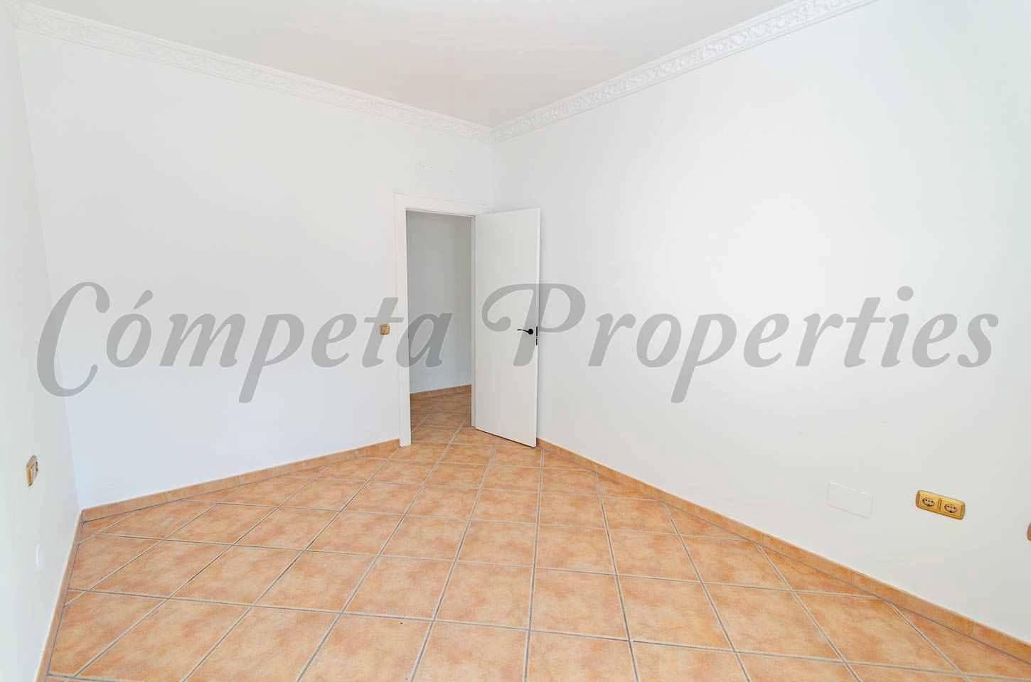 4 bedroom Finca/Country House for sale in Sedella with pool garage - € 399,000 (Ref: 10076026)