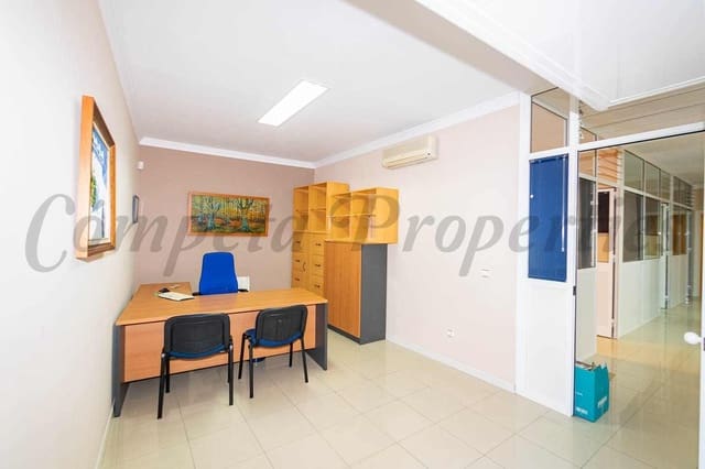 Kommersiell til salgs i Torrox Pueblo, Torrox - € 199 000 (Ref: 10076028)