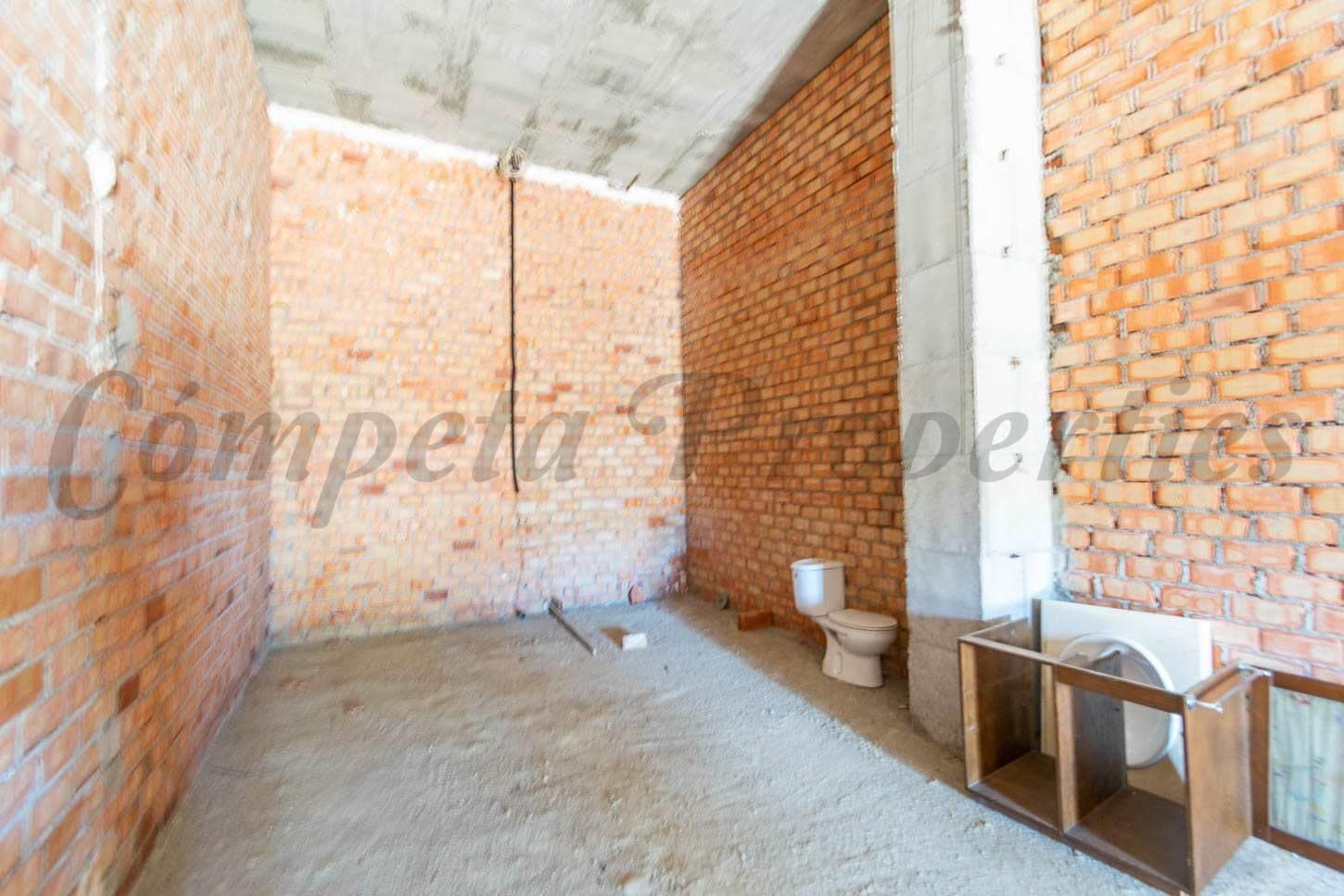 Local Comercial en Torrox-Costa en venta - 220.000 € (Ref: 10076029)