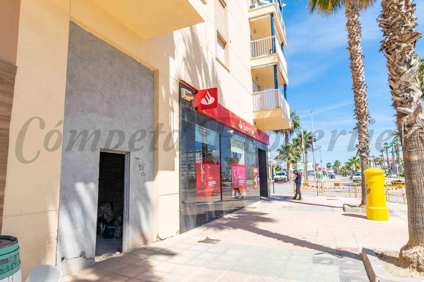 Local Comercial en Torrox-Costa en venta - 220.000 € (Ref: 10076029)