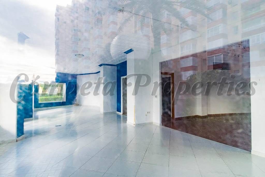 Local Comercial en Torrox-Costa en venta - 240.000 € (Ref: 10076031)