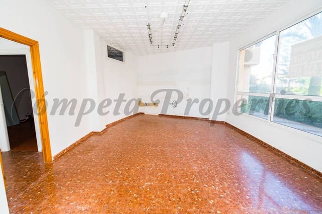 Kommersiell til salgs i Centro Internacional, Torrox - € 240 000 (Ref: 10076031)