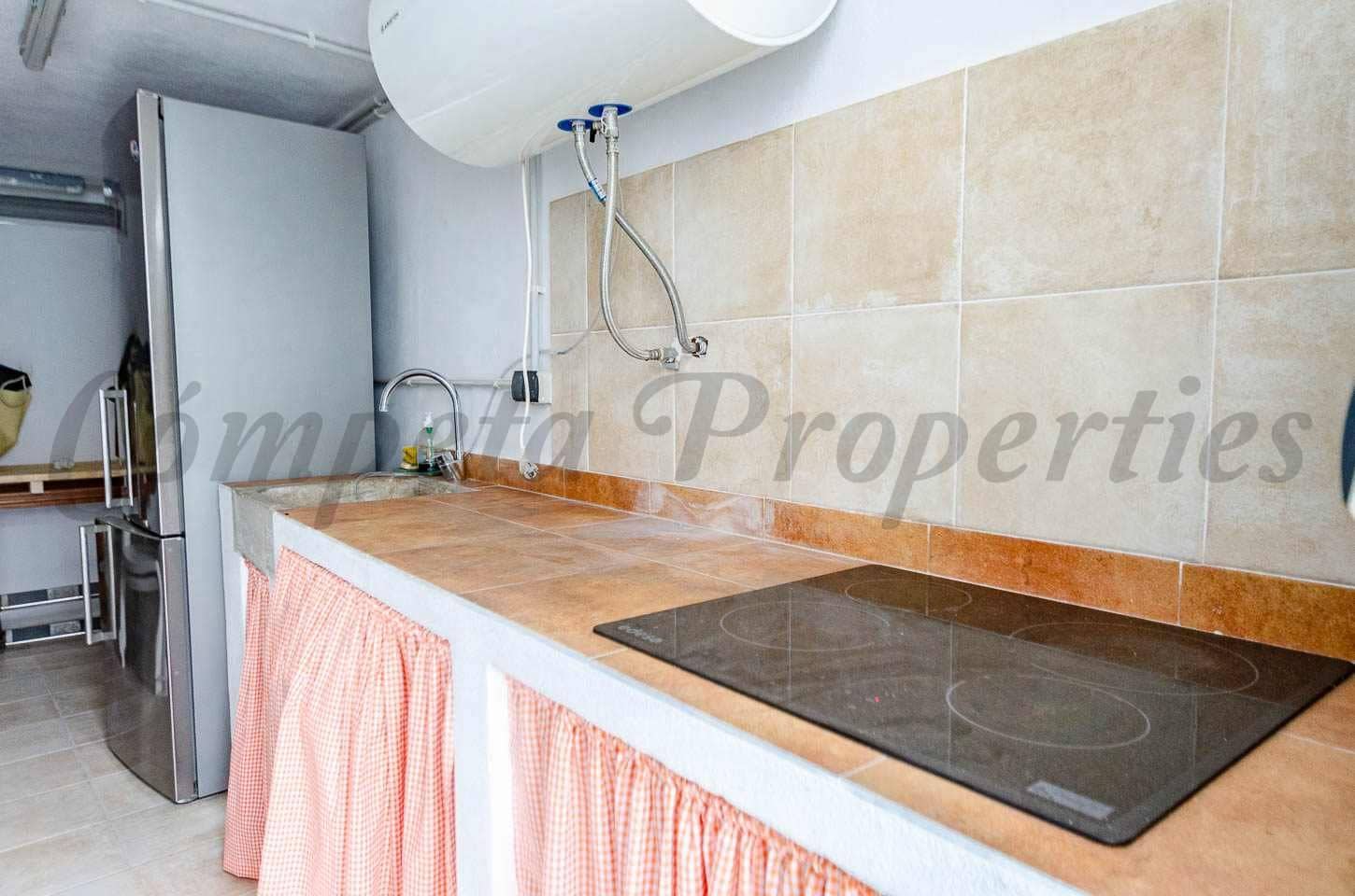   3 soveværelse   ferieFinca/Landehus i Torrox   med   swimmingpool  garage  - € 1.738 (Ref: 10076032)