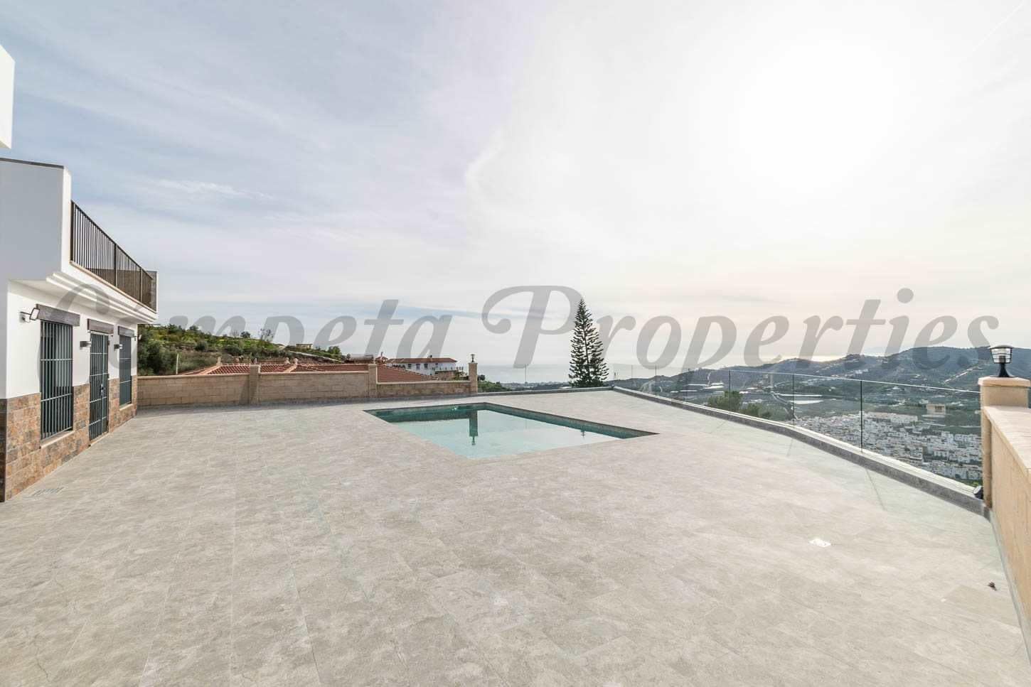 Finca/Maison de Campagne de 3 chambres de location de vacances à Torrox avec piscine - 1 875 € (Ref: 10076033)