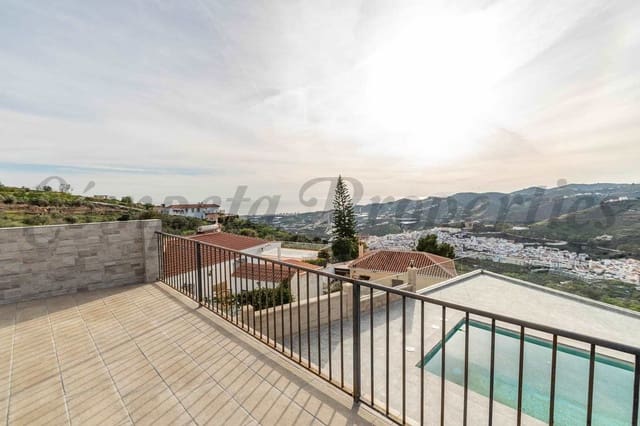 Finca/Maison de Campagne de 3 chambres de location de vacances à Torrox Pueblo, Torrox avec piscine - 1 875 € (Ref: 10076033)