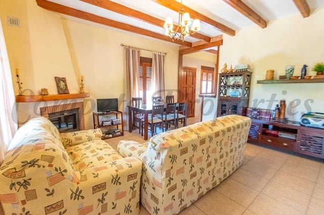 Finca/Maison de Campagne de 3 chambres de location de vacances à Torrox Pueblo, Torrox avec piscine garage - 1 600 € (Ref: 10076034)
