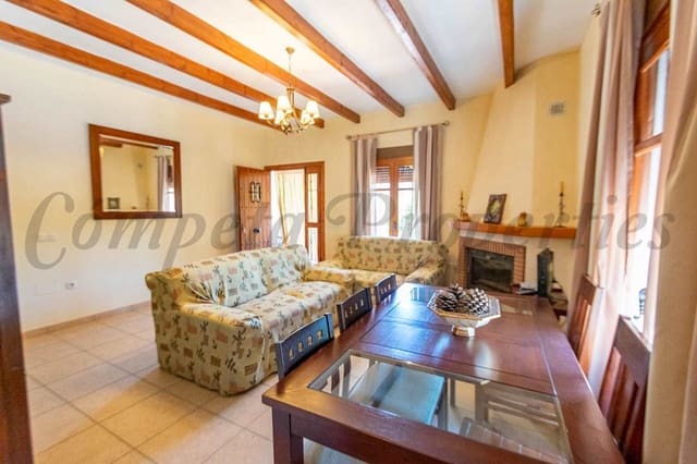 Finca/Maison de Campagne de 3 chambres de location de vacances à Torrox Pueblo, Torrox avec piscine garage - 1 600 € (Ref: 10076034)