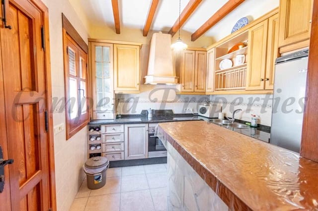 Finca/Maison de Campagne de 3 chambres de location de vacances à Torrox Pueblo, Torrox avec piscine garage - 1 600 € (Ref: 10076034)