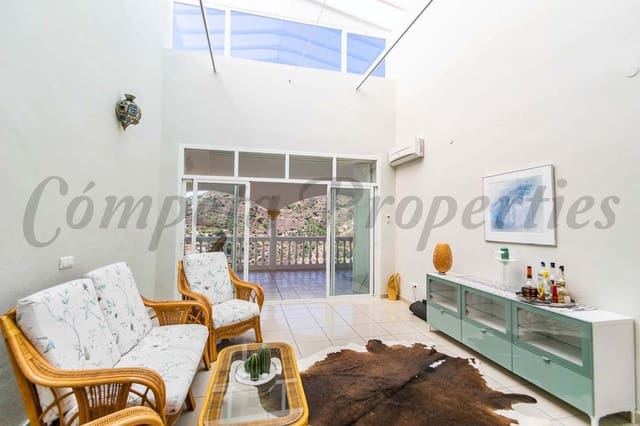 4 slaapkamer Finca/Landhuis voor vakantieverhuur in Torrox Pueblo, Torrox met zwembad garage - € 3.150 (Ref: 10076038)