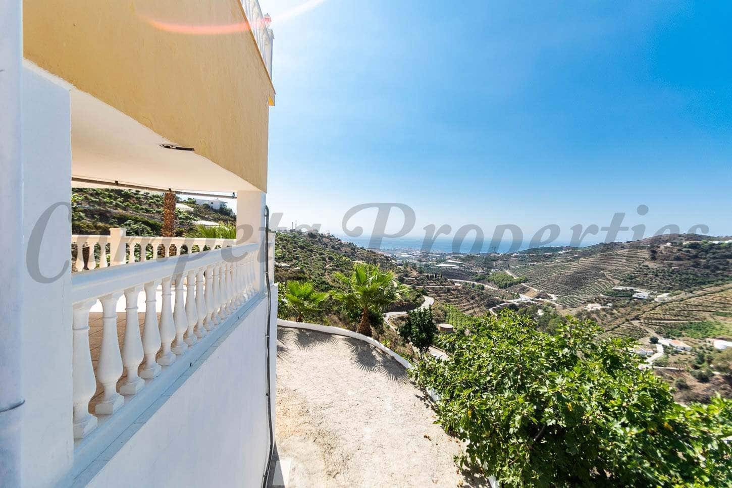 4 slaapkamer Finca/Landhuis voor vakantieverhuur in Torrox met zwembad garage - € 3.150 (Ref: 10076038)
