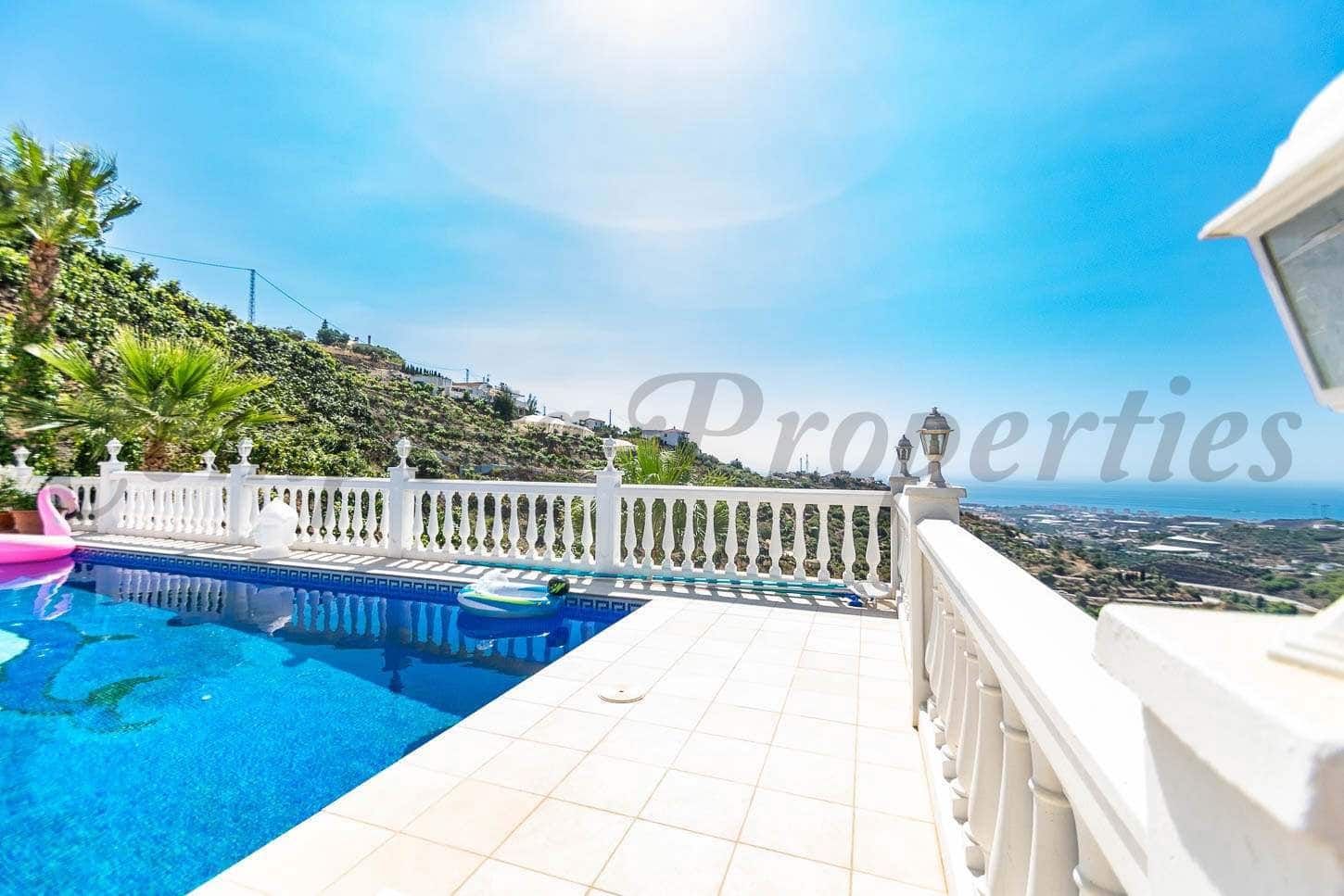 4 slaapkamer Finca/Landhuis voor vakantieverhuur in Torrox met zwembad garage - € 3.150 (Ref: 10076038)