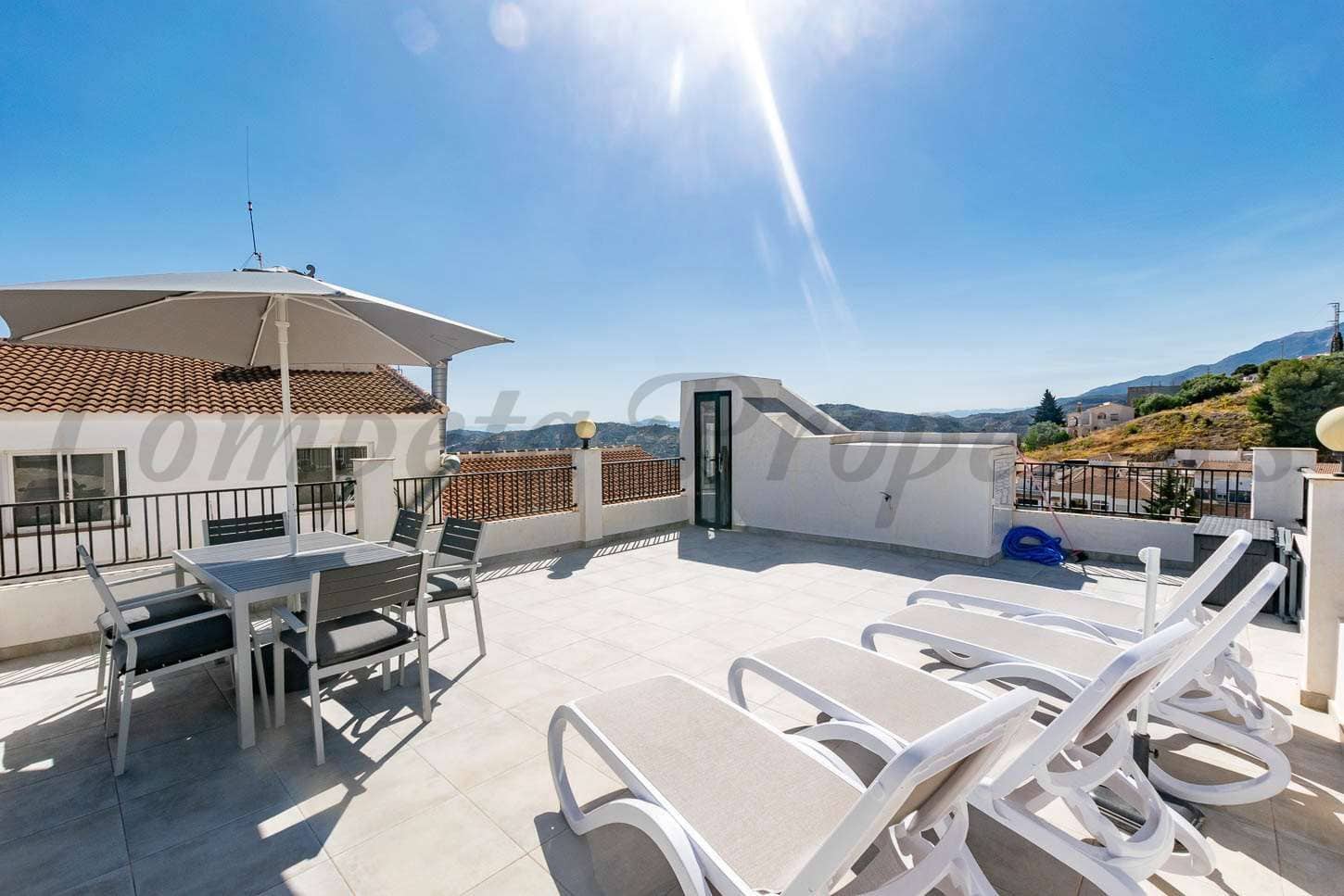 2 slaapkamer Appartement voor vakantieverhuur in Competa - € 600 (Ref: 10076039)
