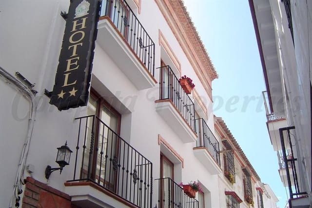 9 sypialnia Biznes na sprzedaż w Torrox Pueblo, Torrox - 825 000 € (Ref: 10076045)