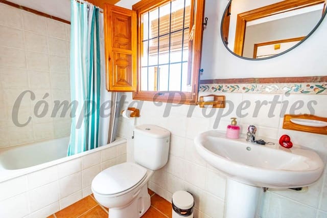 3 sypialnia Finka/Dom wiejski na kwatery wakacyjne w Frigiliana z basenem garażem - 950 € (Ref: 10076046)