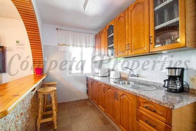 Finca/Maison de Campagne de 4 chambres de location de vacances à Torrox Pueblo, Torrox avec piscine garage - 1 570 € (Ref: 10076047)