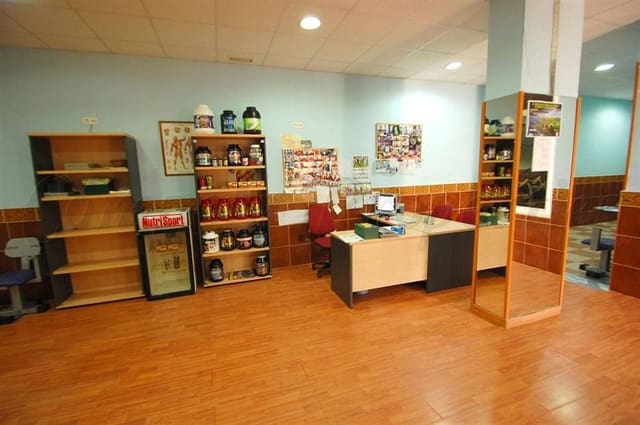 2 sovrum Kommersiell till salu i Torrox-Costa, Torrox - 425 000 € (Ref: 10076055)