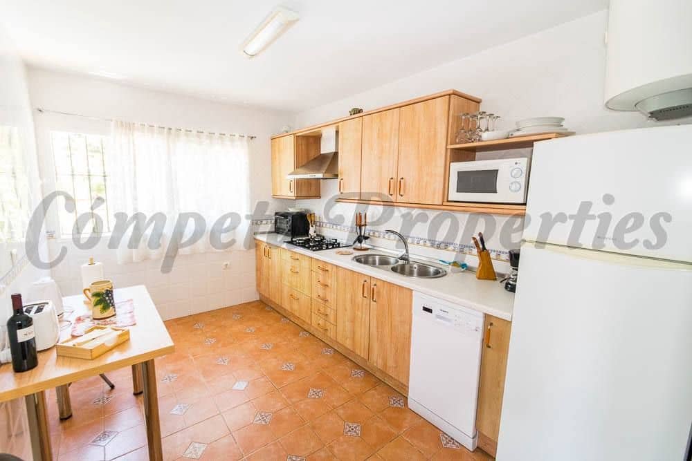 3 Zimmer Ferienfinca/landgut in Torrox mit Pool Garage - 1.595 € (Ref: 10076056)