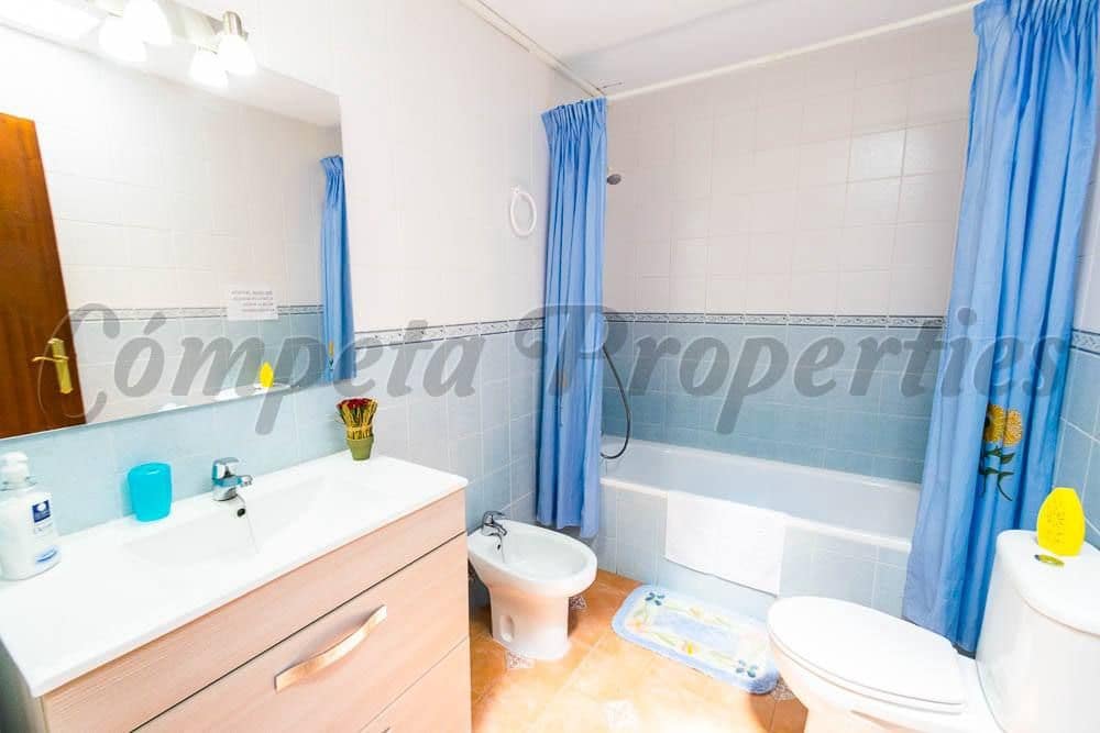 3 Zimmer Ferienfinca/landgut in Torrox mit Pool Garage - 1.595 € (Ref: 10076056)