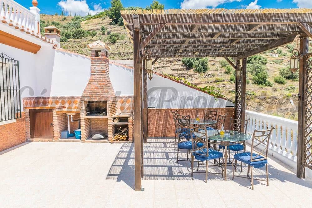3 Zimmer Ferienfinca/landgut in Torrox mit Pool Garage - 1.595 € (Ref: 10076056)