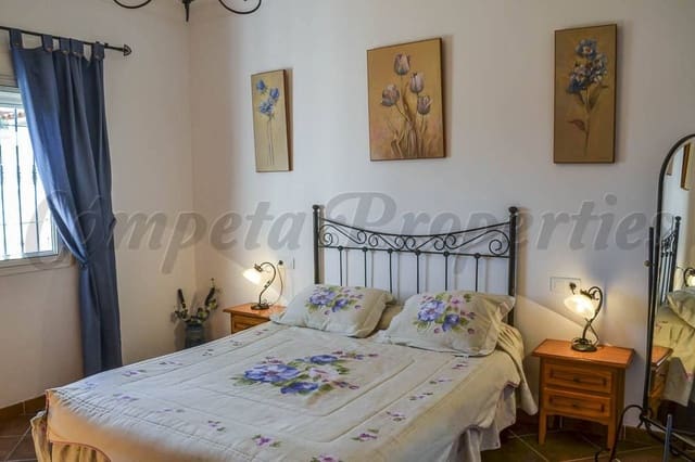 Finca/Maison de Campagne de 3 chambres de location de vacances à Torrox Pueblo, Torrox avec piscine garage - 1 375 € (Ref: 10076058)