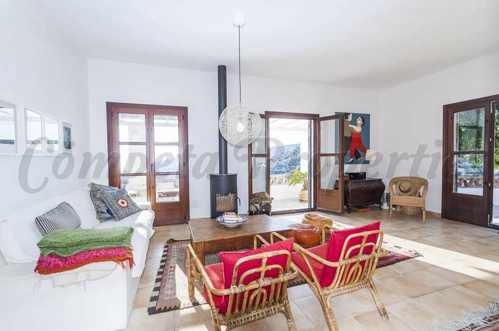 Finca/Maison de Campagne de 4 chambres de location de vacances à Torrox avec piscine garage - 1 200 € (Ref: 10076059)