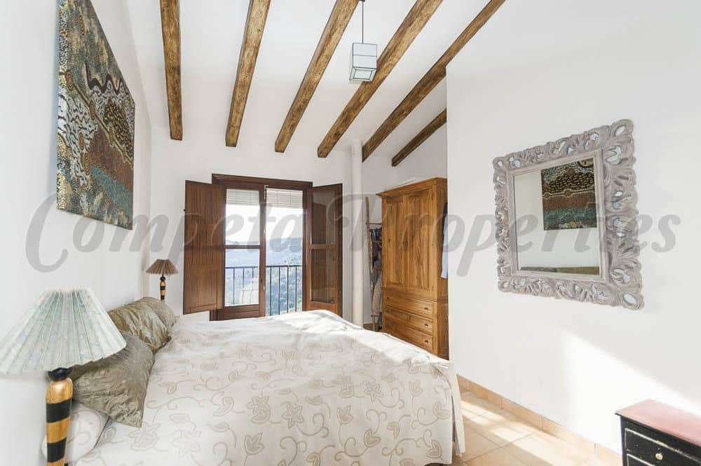 Finca/Maison de Campagne de 4 chambres de location de vacances à Torrox avec piscine garage - 1 200 € (Ref: 10076059)