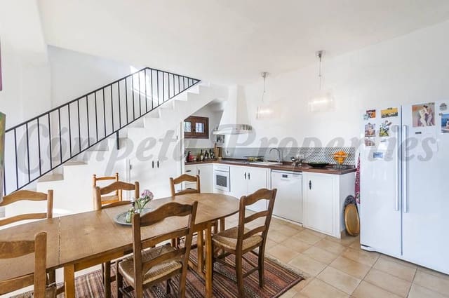 Finca/Maison de Campagne de 4 chambres de location de vacances à Torrox Pueblo, Torrox avec piscine garage - 1 200 € (Ref: 10076059)