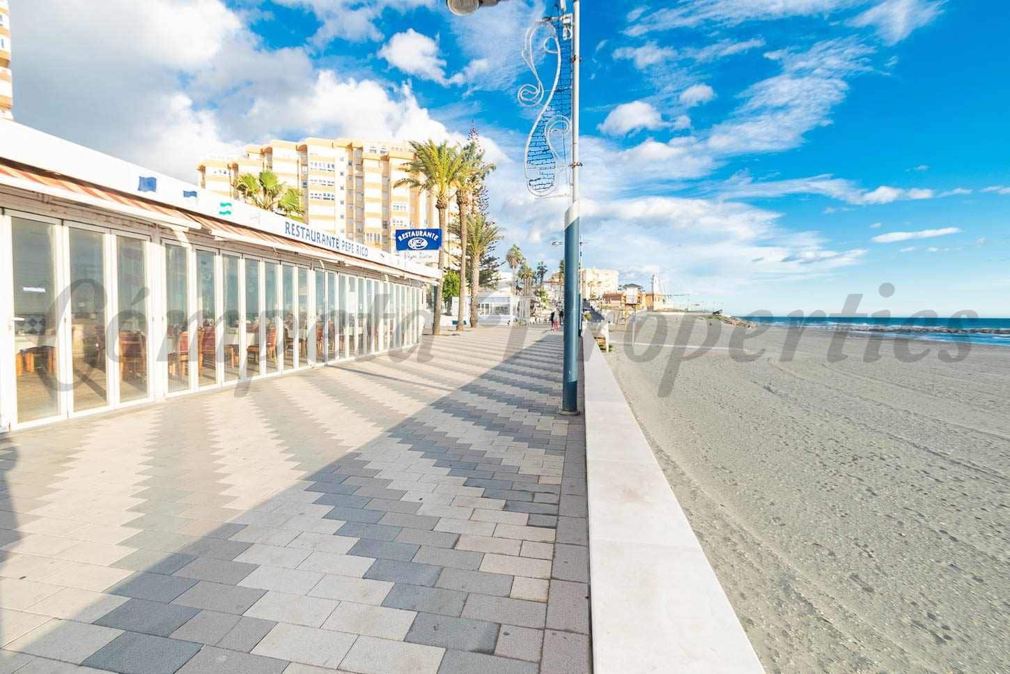 1 quarto Apartamento para arrendamento para férias em Torrox-Costa com piscina - 850 € (Ref: 10076061)