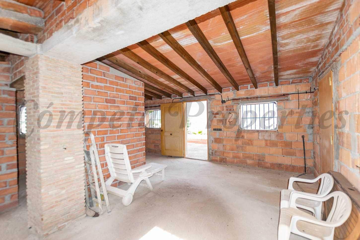 2 slaapkamer Finca/Landhuis te koop in Archez met zwembad garage - € 180.000 (Ref: 10076063)