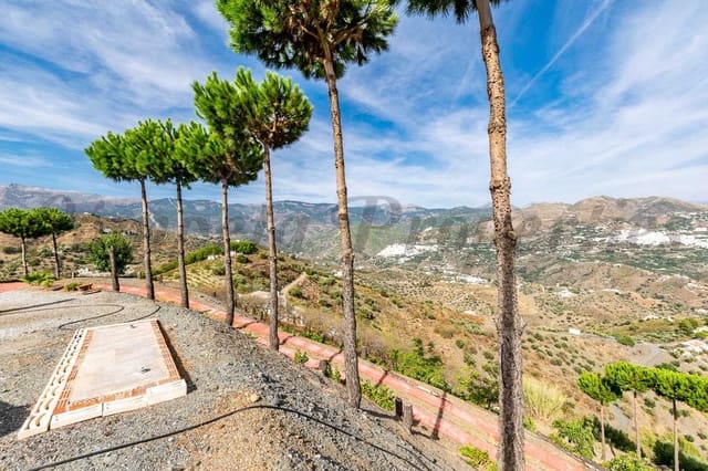 2 slaapkamer Finca/Landhuis te koop in Archez met zwembad garage - € 180.000 (Ref: 10076063)