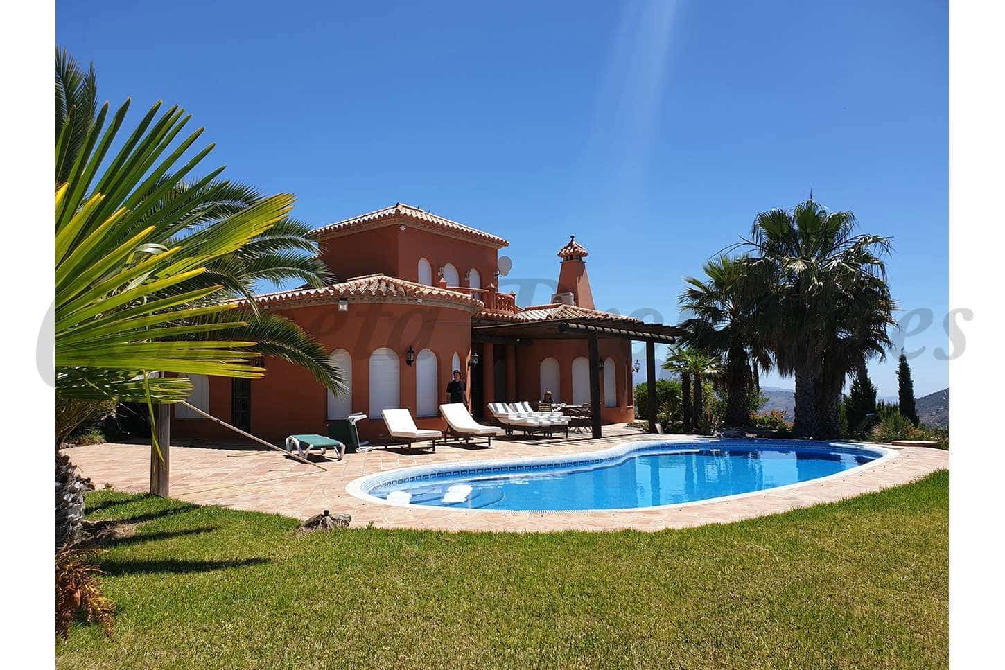 3 sovrum Finca/Hus på landet till salu i Arenas med pool - 780 000 € (Ref: 10076068)