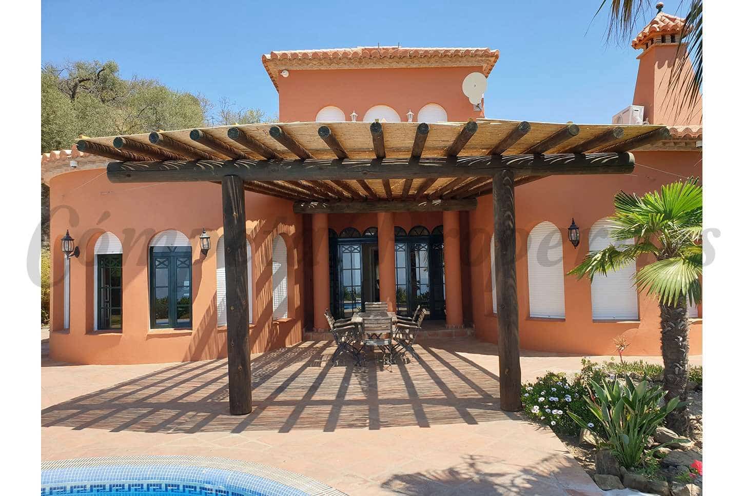 3 sovrum Finca/Hus på landet till salu i Arenas med pool - 780 000 € (Ref: 10076068)