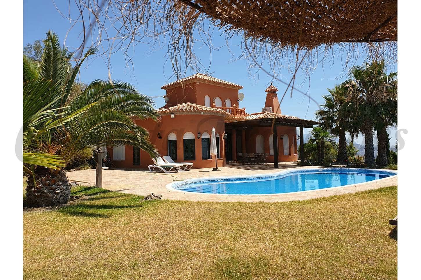 3 sovrum Finca/Hus på landet till salu i Arenas med pool - 780 000 € (Ref: 10076068)