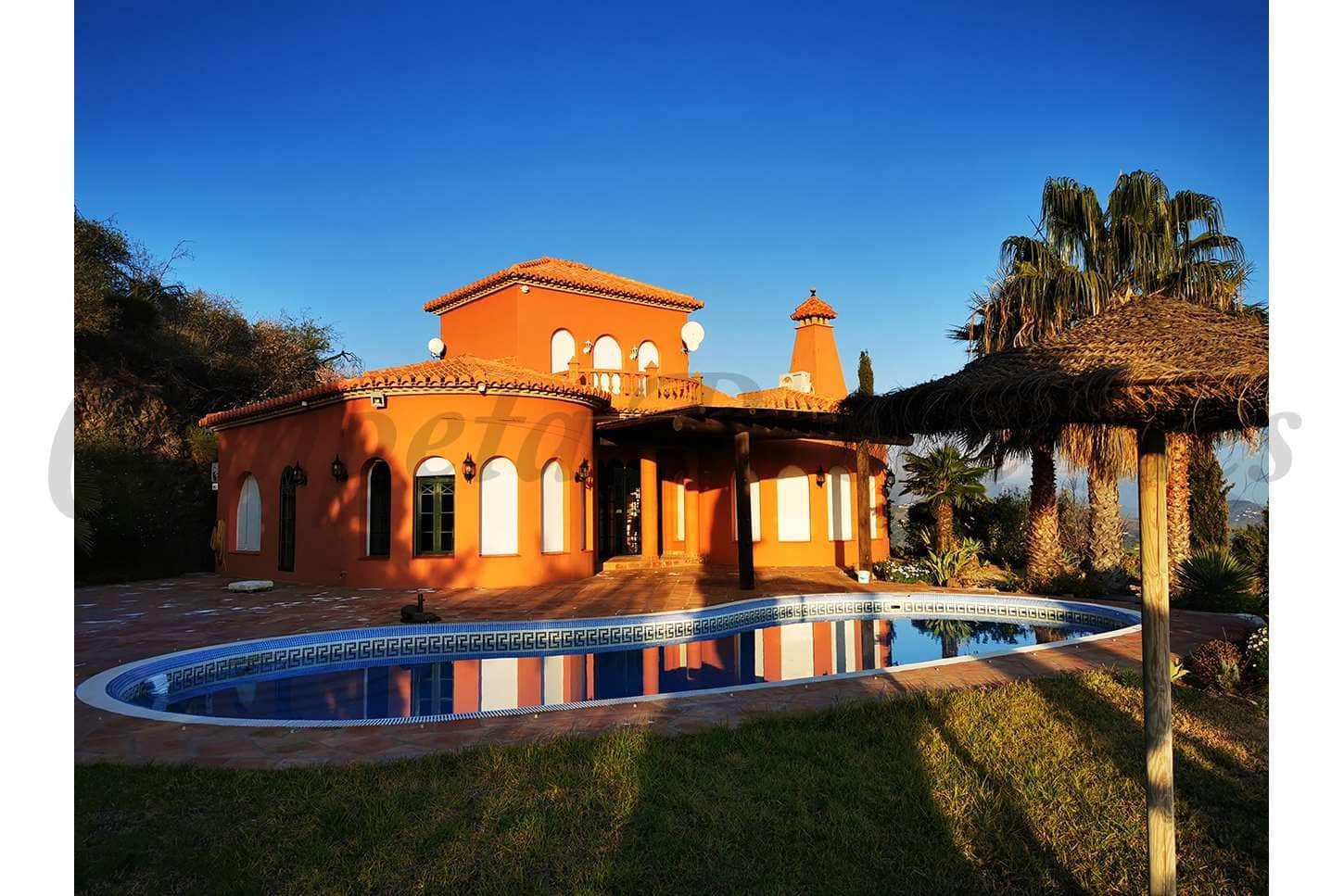 3 sovrum Finca/Hus på landet till salu i Arenas med pool - 780 000 € (Ref: 10076068)