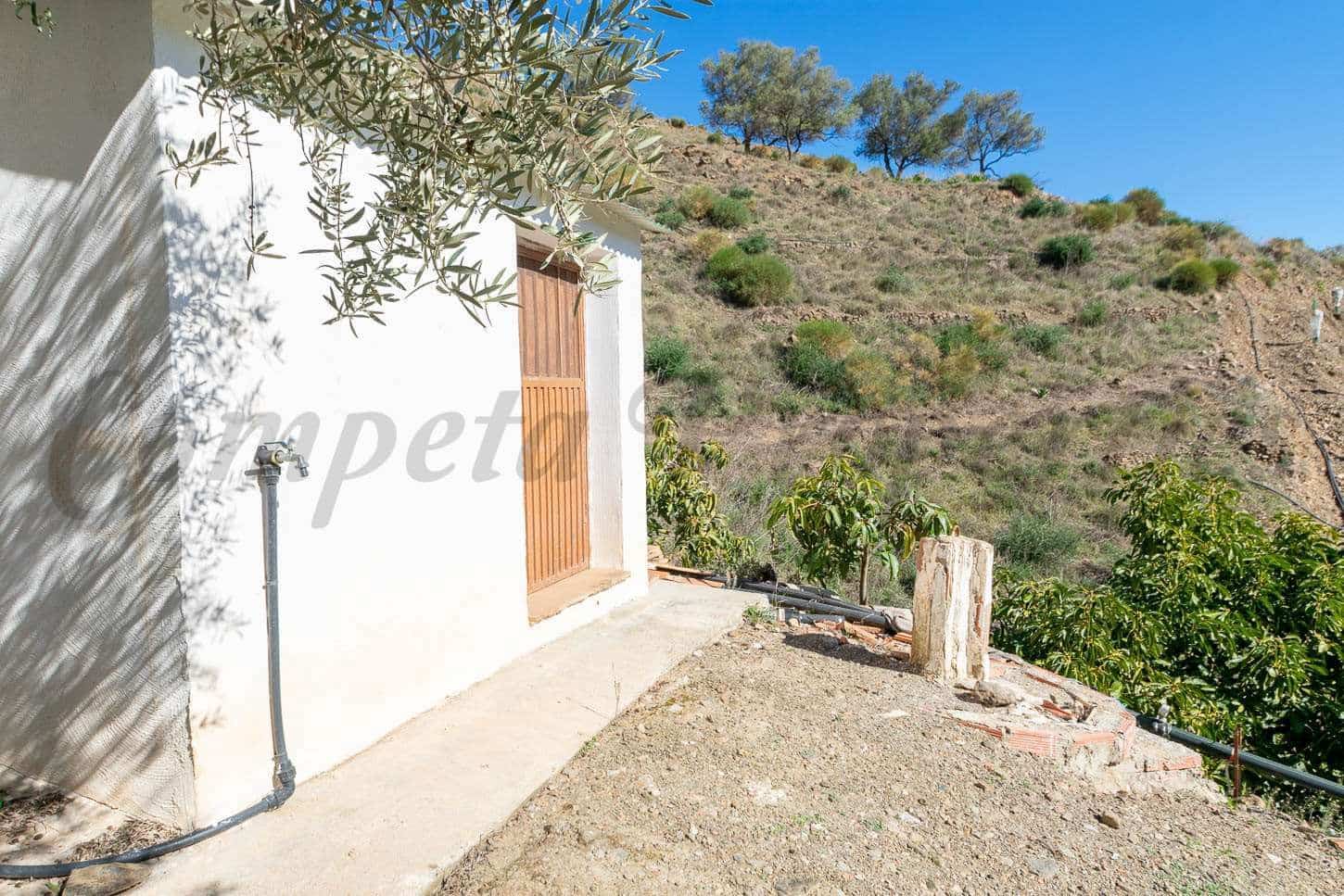 2 bedroom Finca/Country House for sale in Competa - € 262,500 (Ref: 10076073)