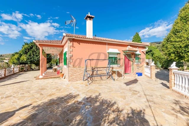4 bedroom Finca/Country House for sale in Venta Baja, Alcaucín - € 395,000 (Ref: 10076074)
