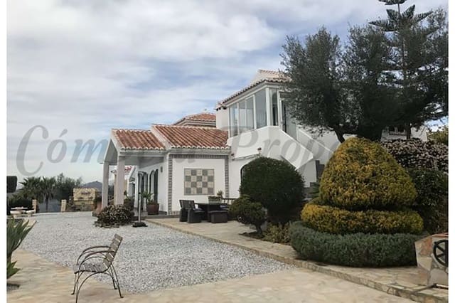 4 quarto Quinta/Casa Rural para venda em Sayalonga com piscina garagem - 1 350 000 € (Ref: 10076075)