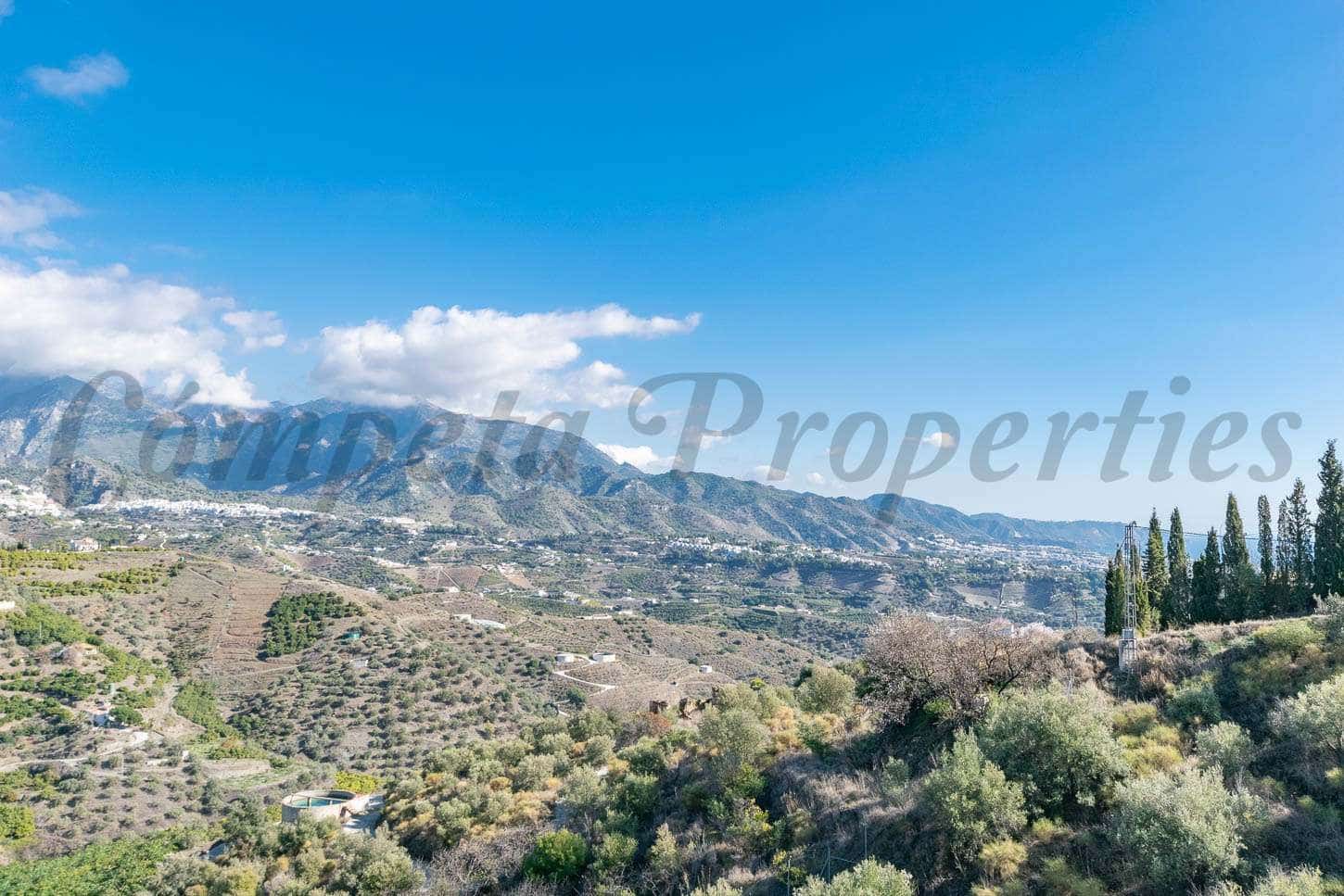 7 chambre Finca/Maison de Campagne à vendre à Torrox avec piscine - 880 000 € (Ref: 10076078)