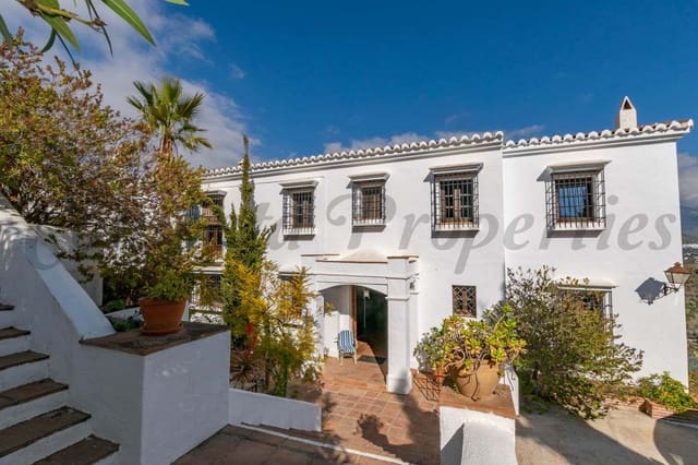 7 chambre Finca/Maison de Campagne à vendre à Torrox Pueblo, Torrox avec piscine - 880 000 € (Ref: 10076078)