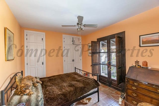 7 chambre Finca/Maison de Campagne à vendre à Torrox Pueblo, Torrox avec piscine - 880 000 € (Ref: 10076078)