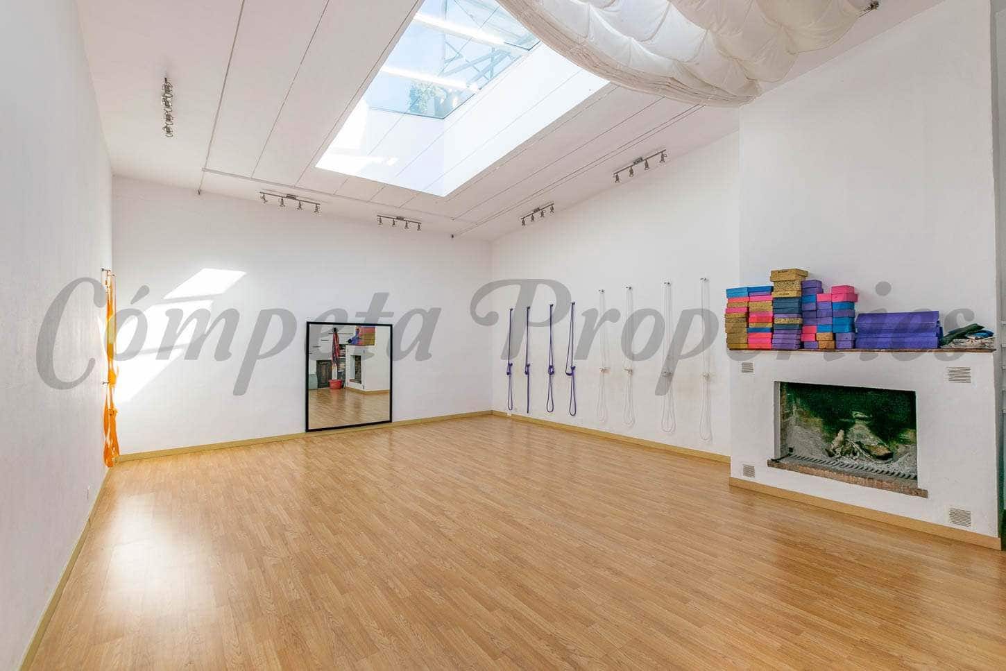 7 chambre Finca/Maison de Campagne à vendre à Torrox avec piscine - 880 000 € (Ref: 10076078)