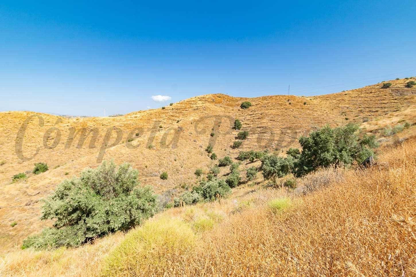 Ubebygd land til salgs i Torrox-Costa - € 20 000 (Ref: 10076088)