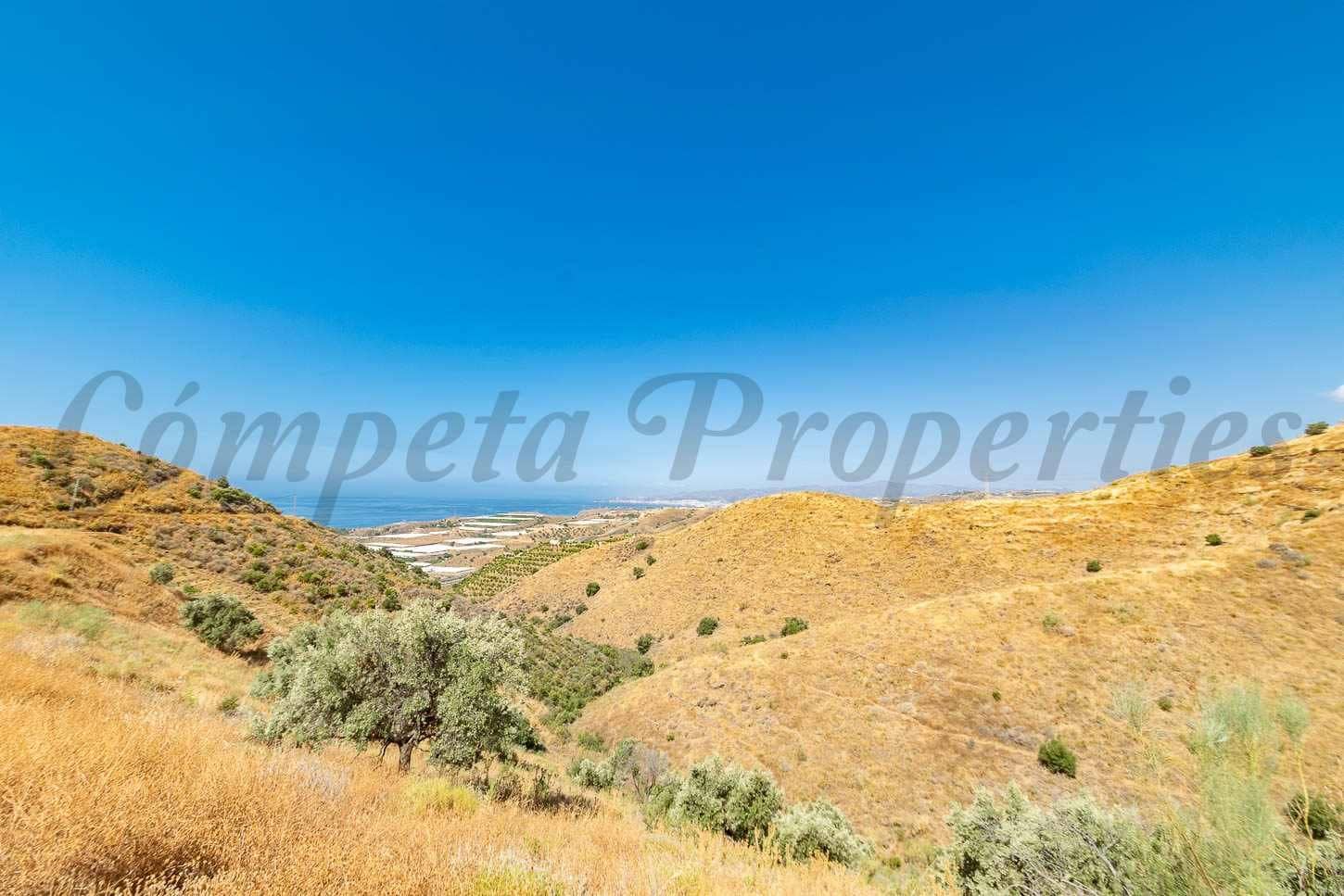 Ubebygd land til salgs i Torrox-Costa - € 20 000 (Ref: 10076088)
