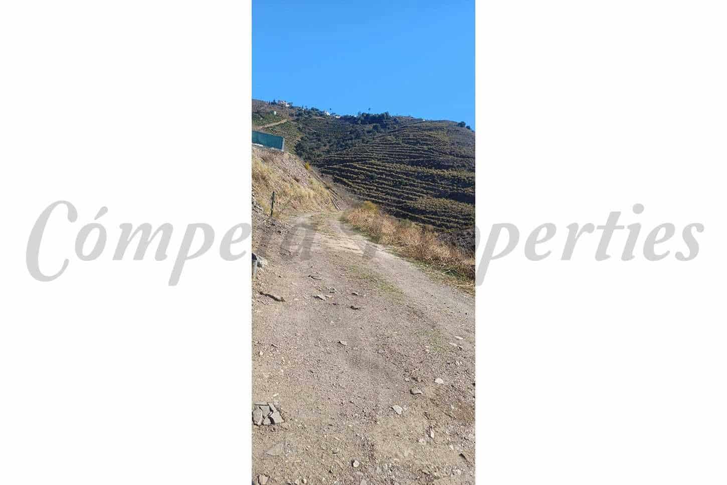 Undeveloped Land for sale in Velez-Malaga - € 235,000 (Ref: 10076090)