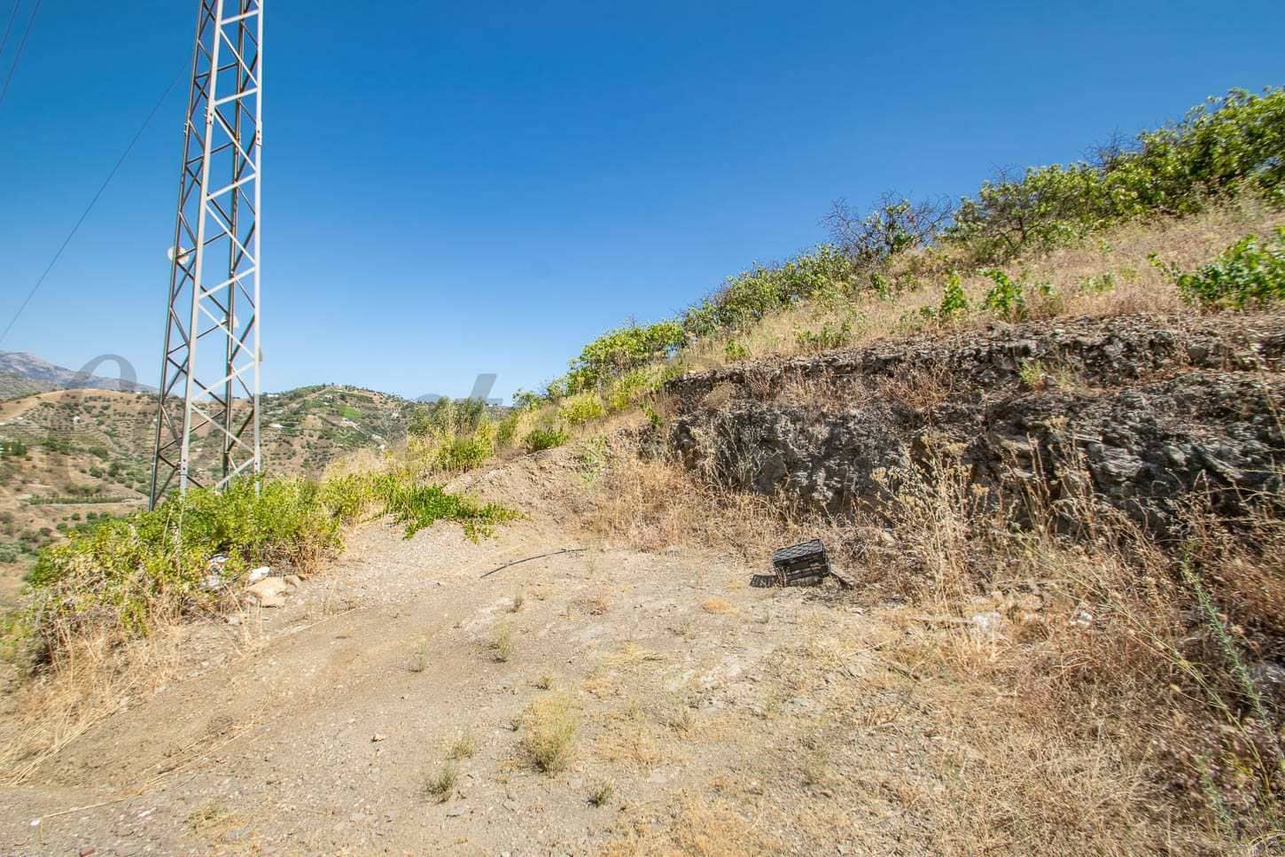 Grunde uden byggetilladelser til salg i Torrox - € 97.500 (Ref: 10076094)